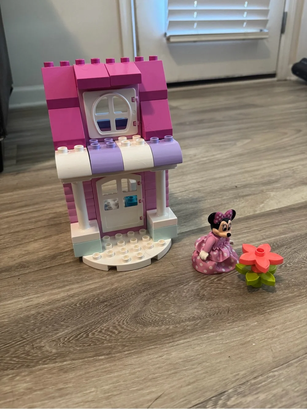 LEGO DUPLO Disney Mickey Minnie Mouse House Cafe and Birthday Train Bundle - Picture 3 of 6